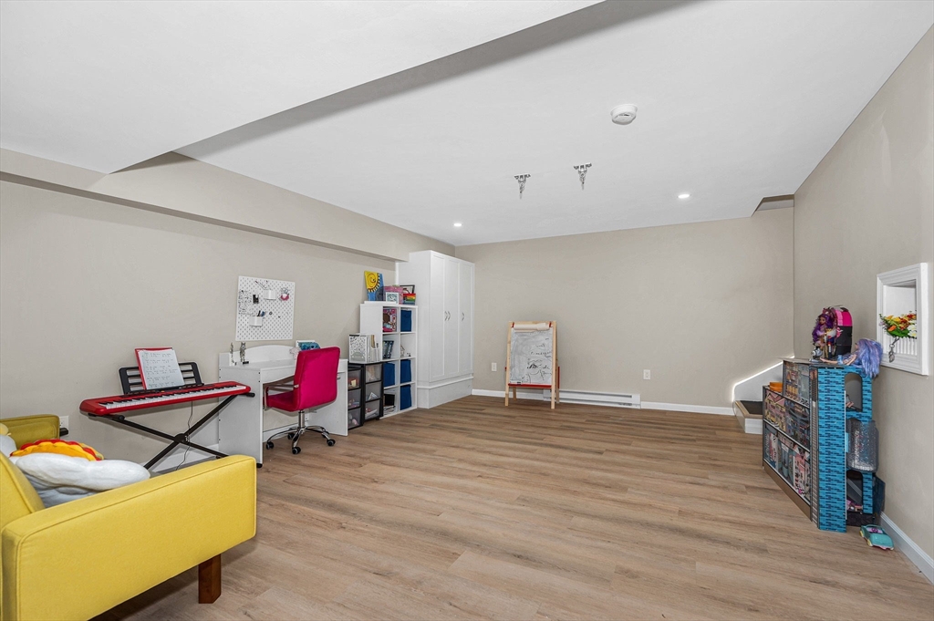12 Dunstable Cir # 12