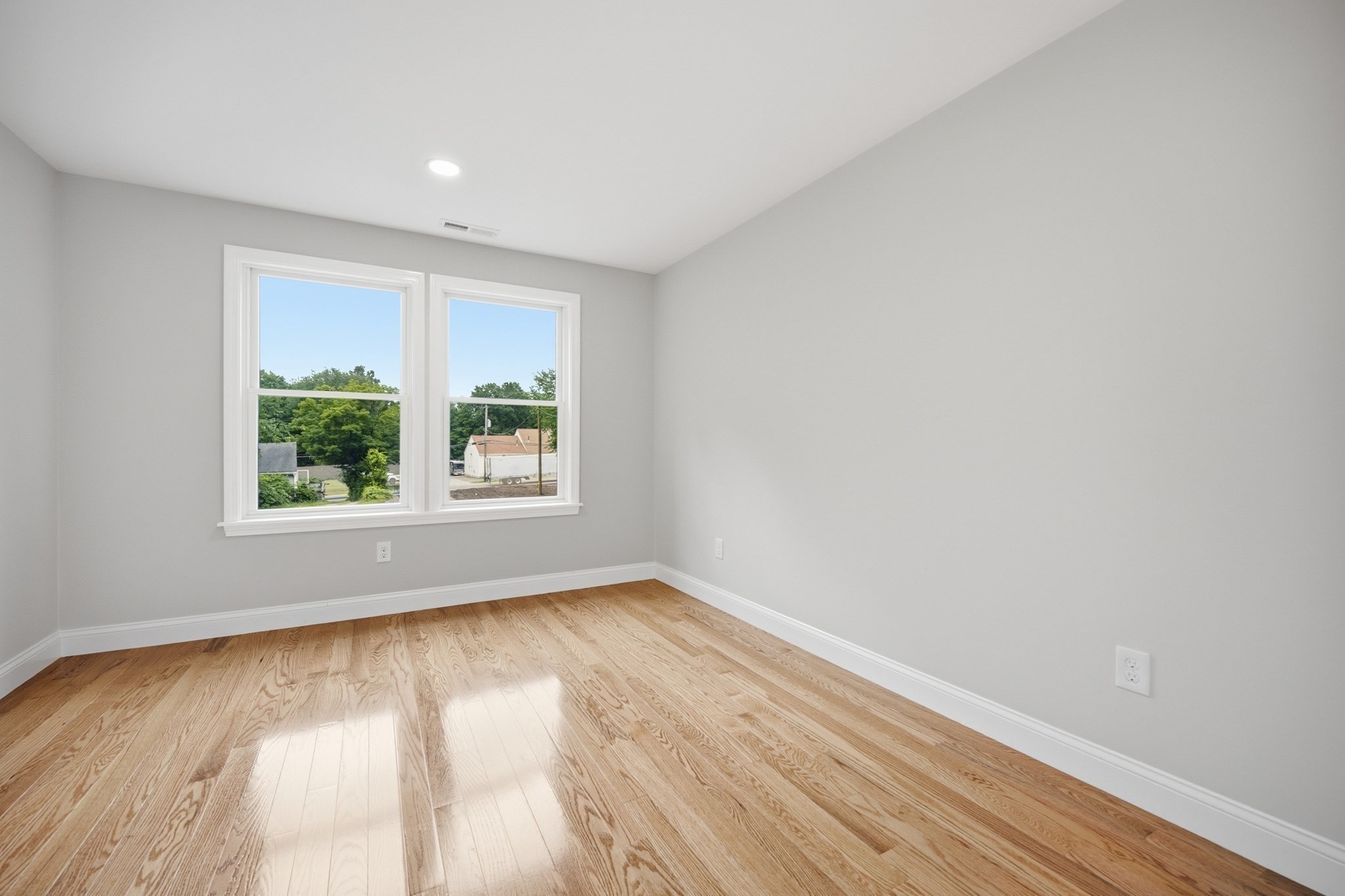 24 Nashua Rd # 2