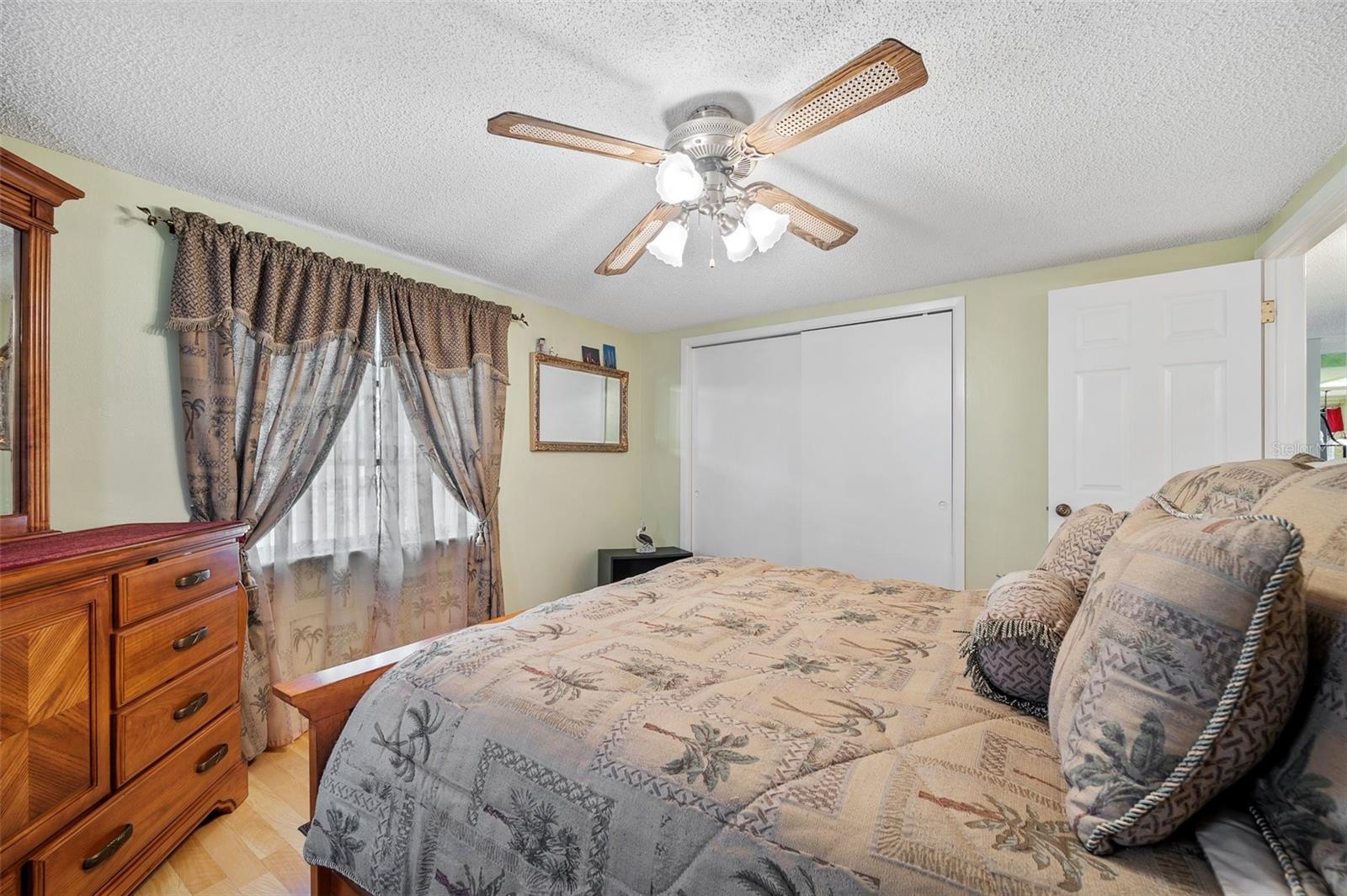 6834 PARKSIDE DRIVE