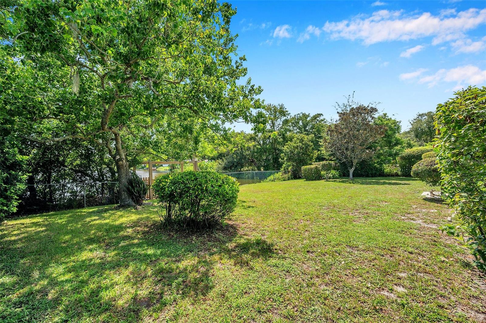 6834 PARKSIDE DRIVE