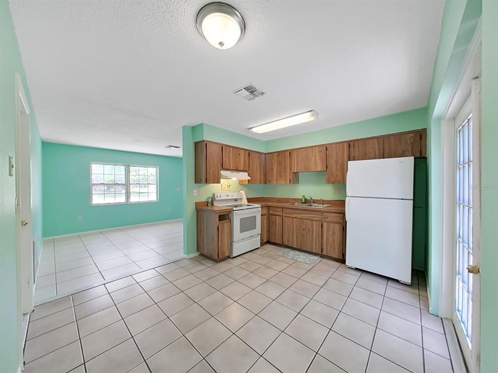 8826 MIKE STREET