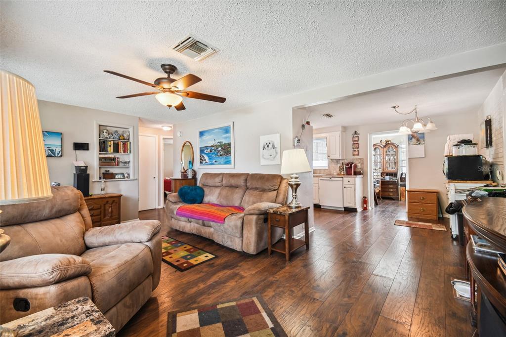 4934 SALEM DRIVE