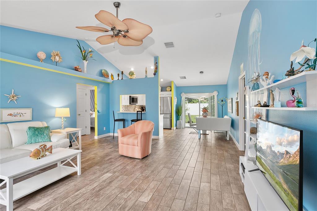 5811 33RD DRIVE E
