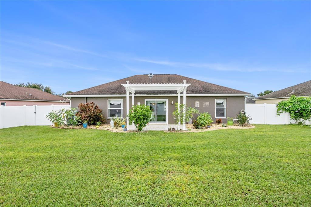 5811 33RD DRIVE E