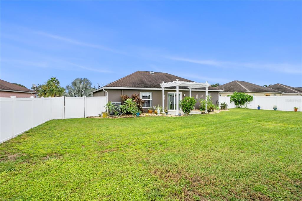 5811 33RD DRIVE E