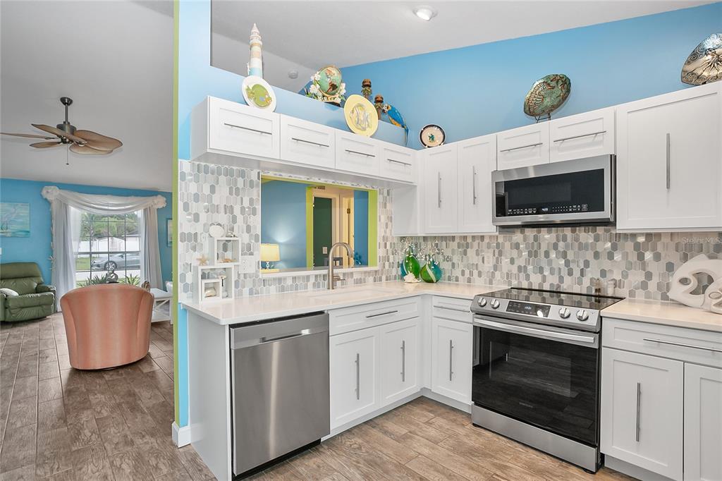 5811 33RD DRIVE E