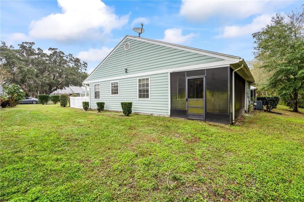 12516 KNOLLBROOK LANE