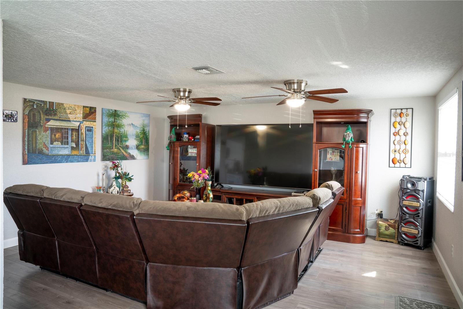 3723 SABLEWOOD DRIVE
