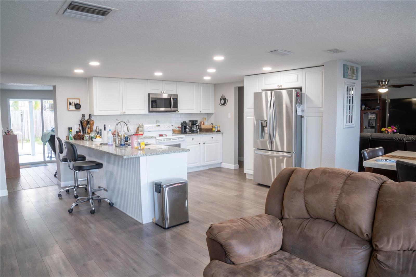 3723 SABLEWOOD DRIVE
