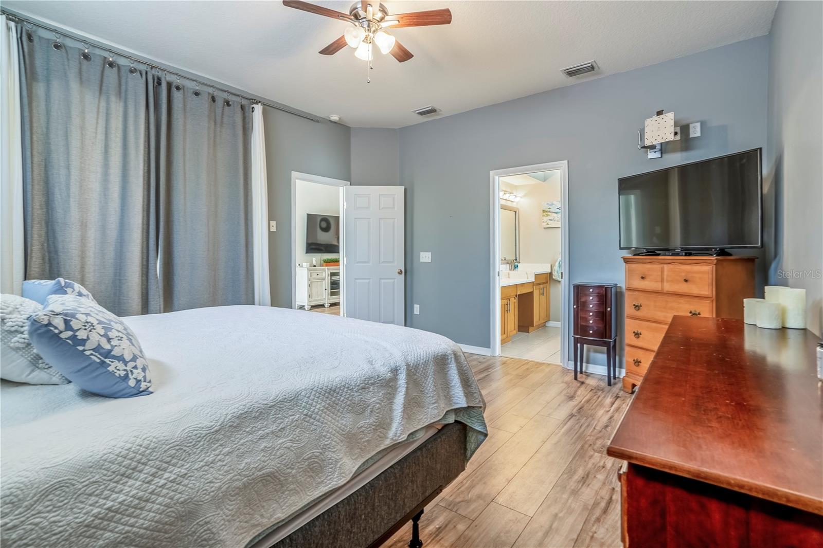 4334 BEAUMARIS DRIVE