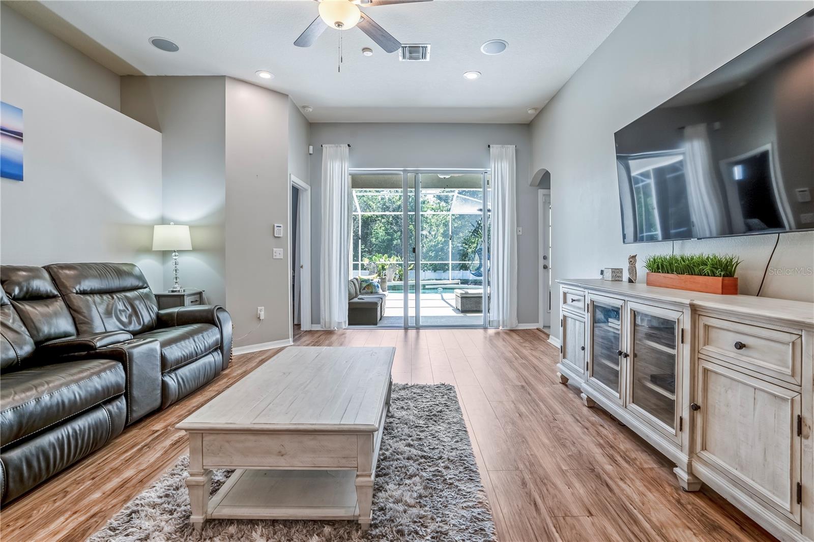 4334 BEAUMARIS DRIVE