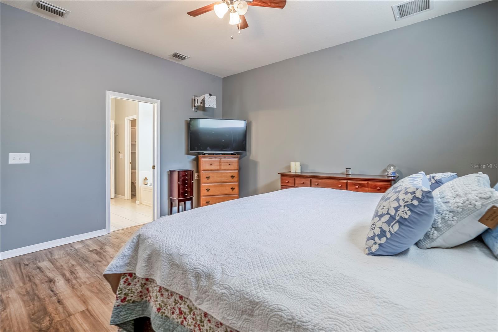 4334 BEAUMARIS DRIVE