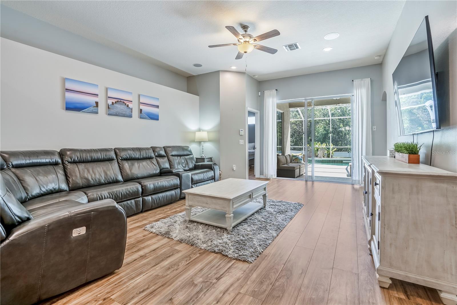 4334 BEAUMARIS DRIVE