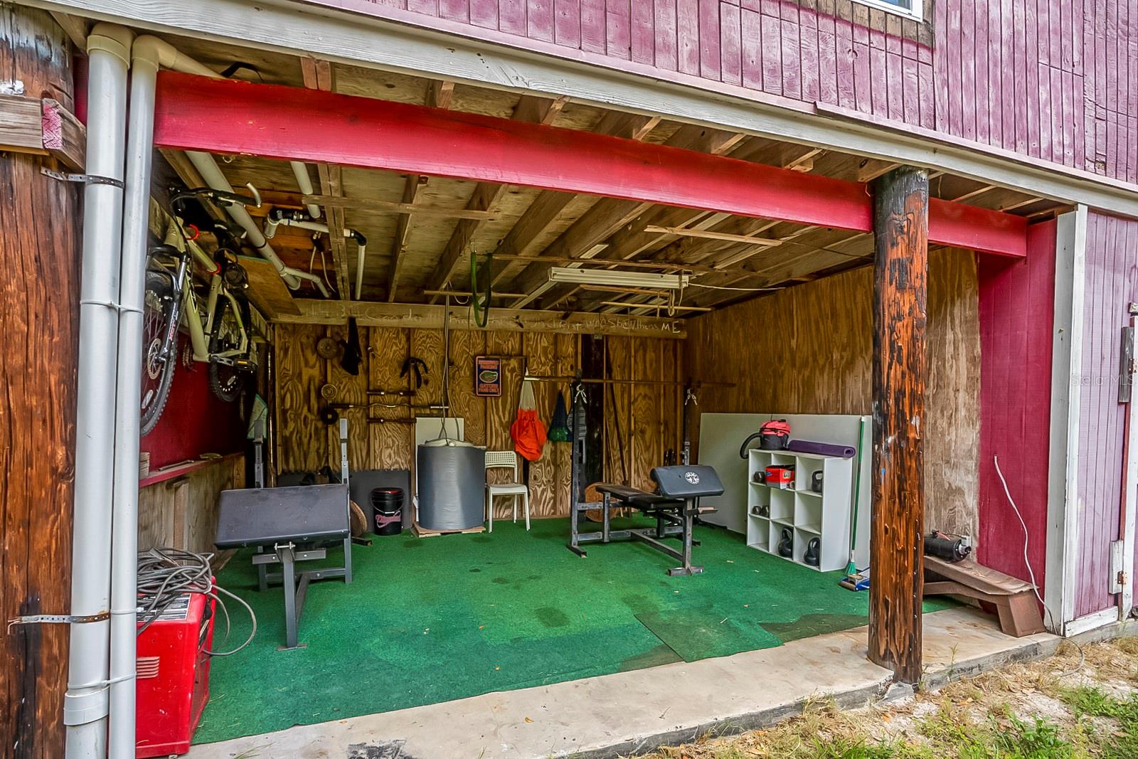 10400 OAK DRIVE