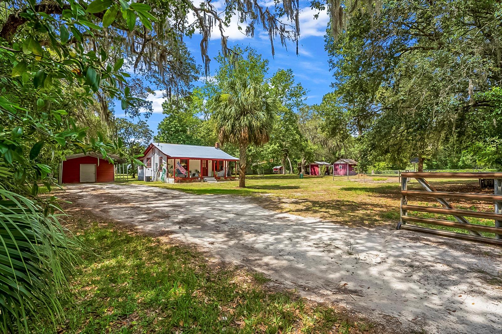 10400 OAK DRIVE
