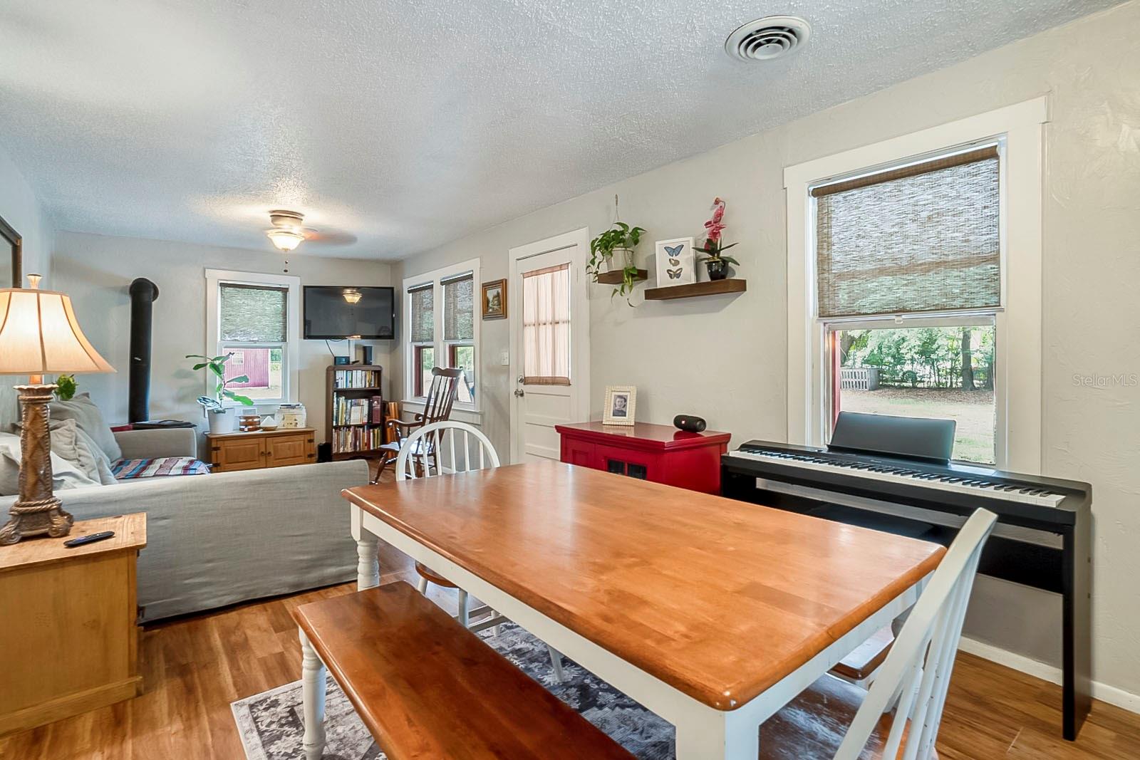 10400 OAK DRIVE