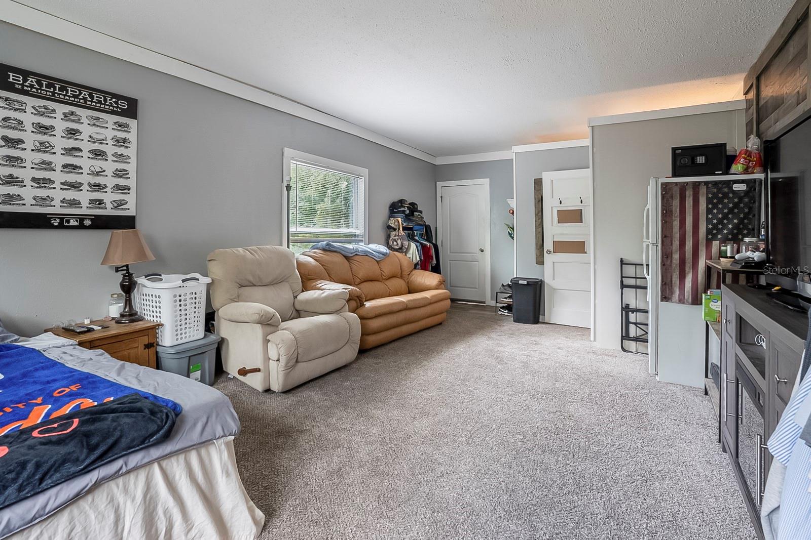 10400 OAK DRIVE