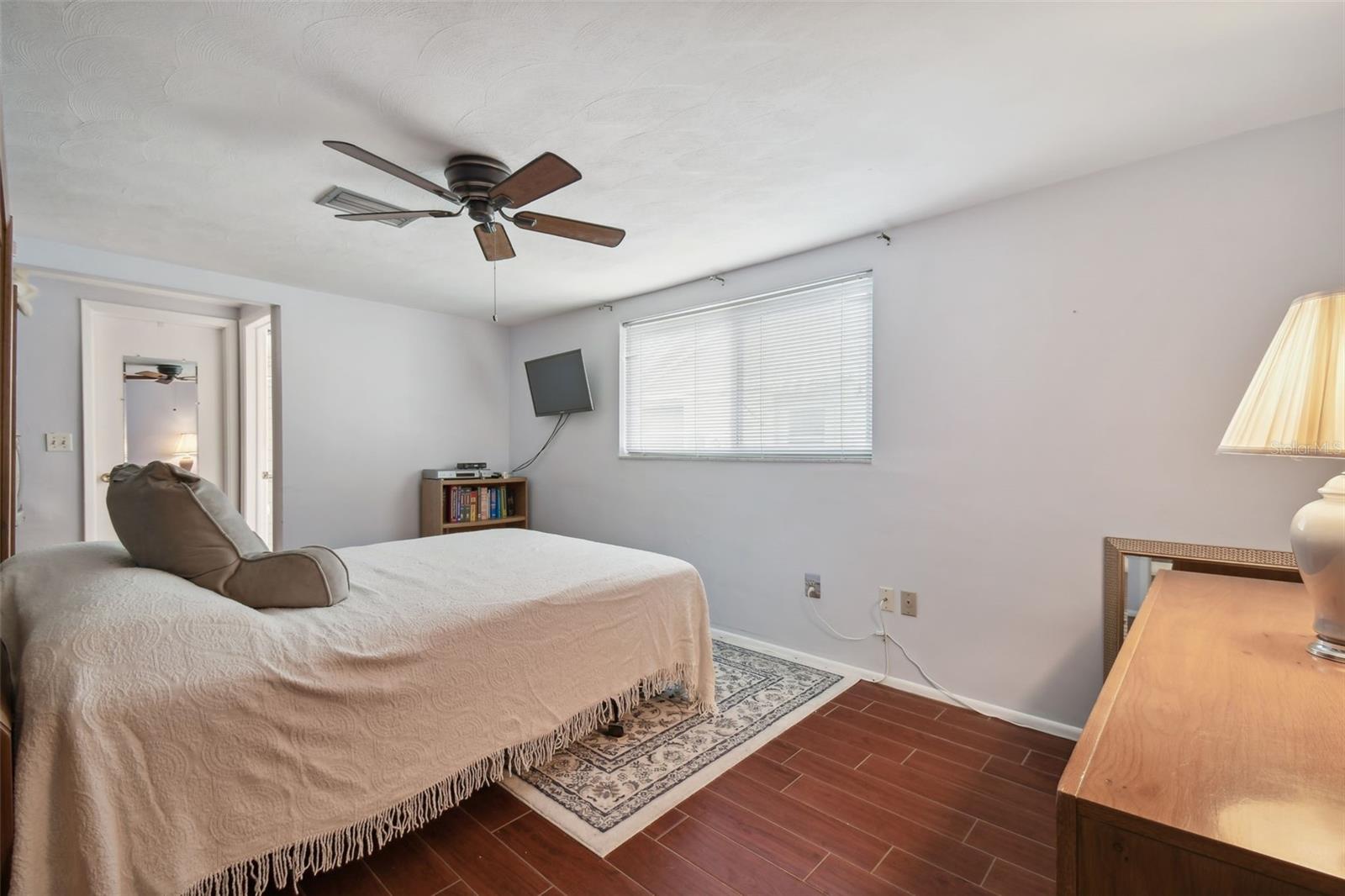 8412 WAGON WHEEL LANE