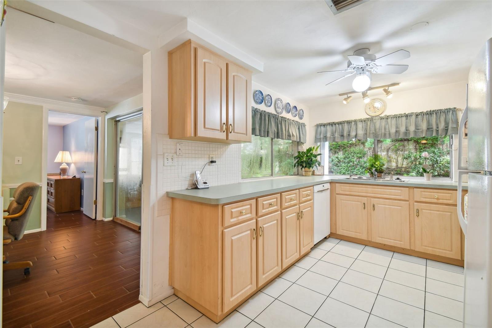 8412 WAGON WHEEL LANE