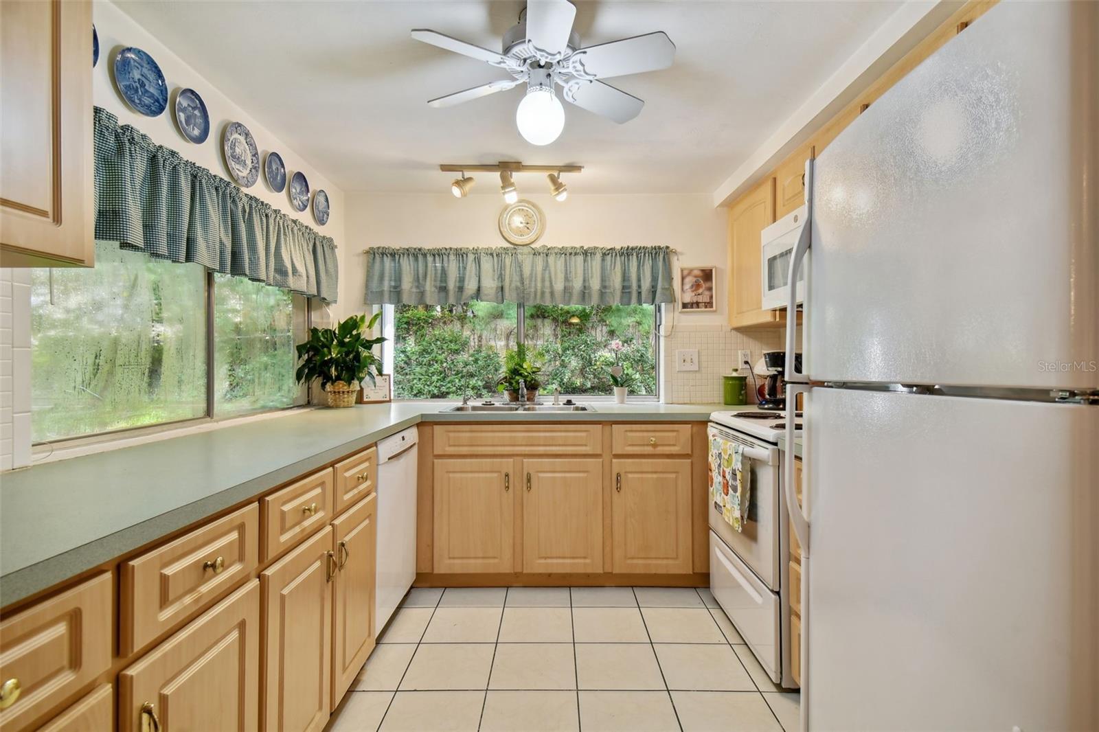 8412 WAGON WHEEL LANE