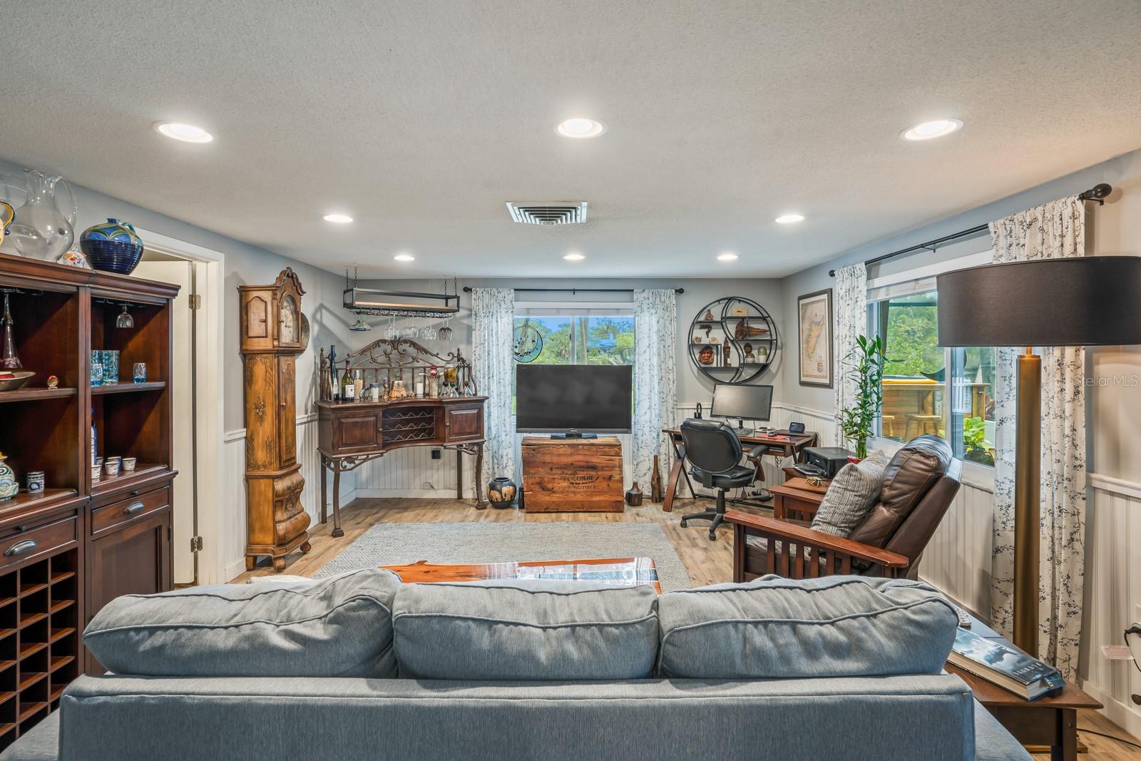 5516 DRINKARD DRIVE