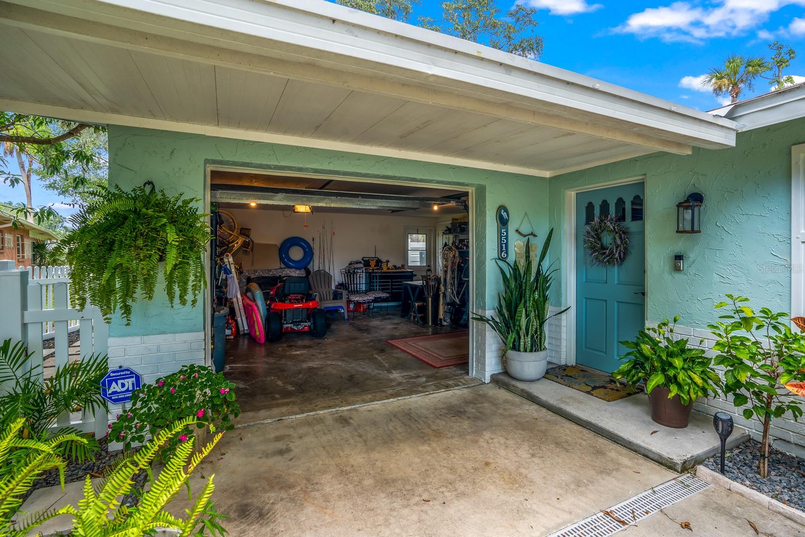 5516 DRINKARD DRIVE