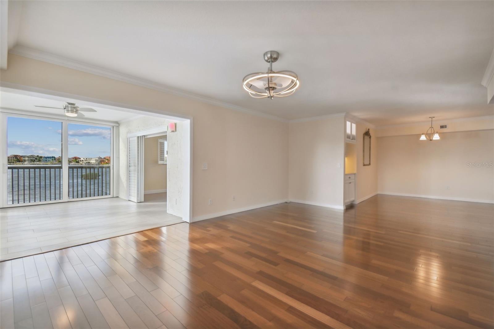 8211 BRENT STREET Unit: 811