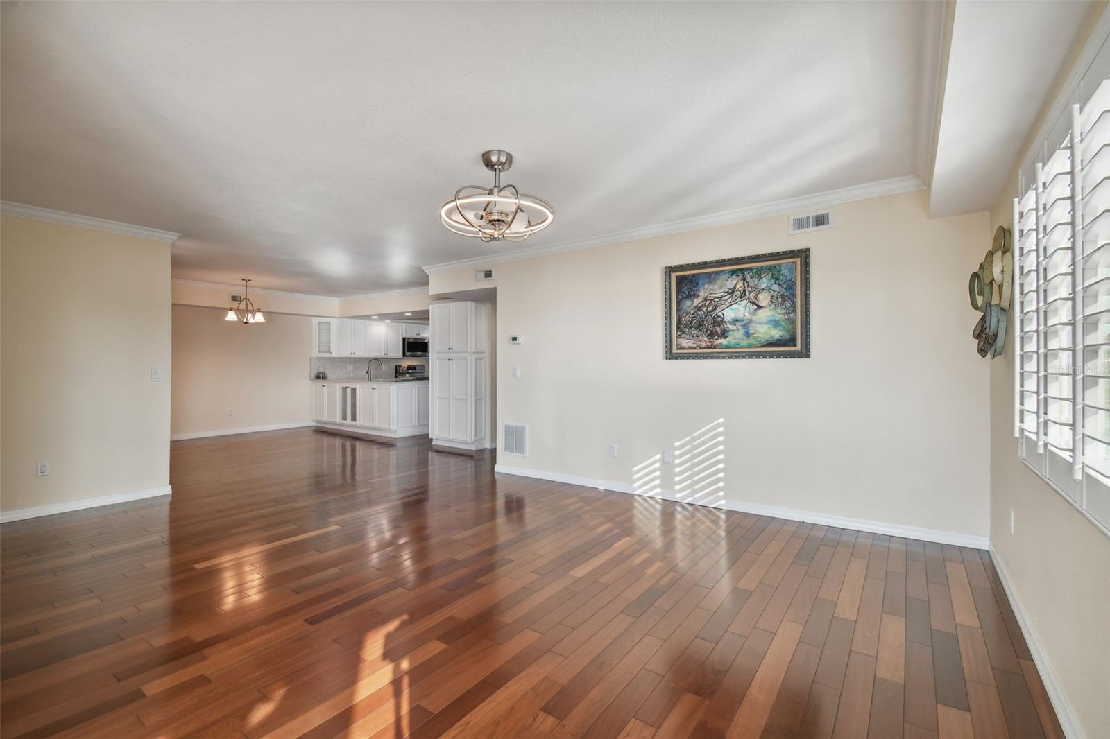 8211 BRENT STREET Unit: 811