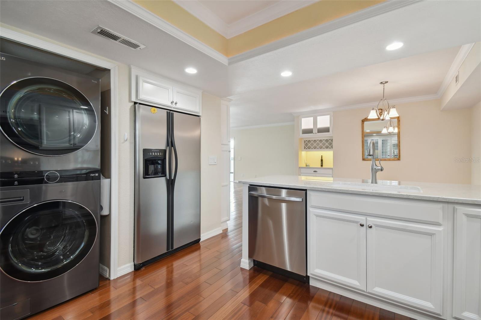 8211 BRENT STREET Unit: 811