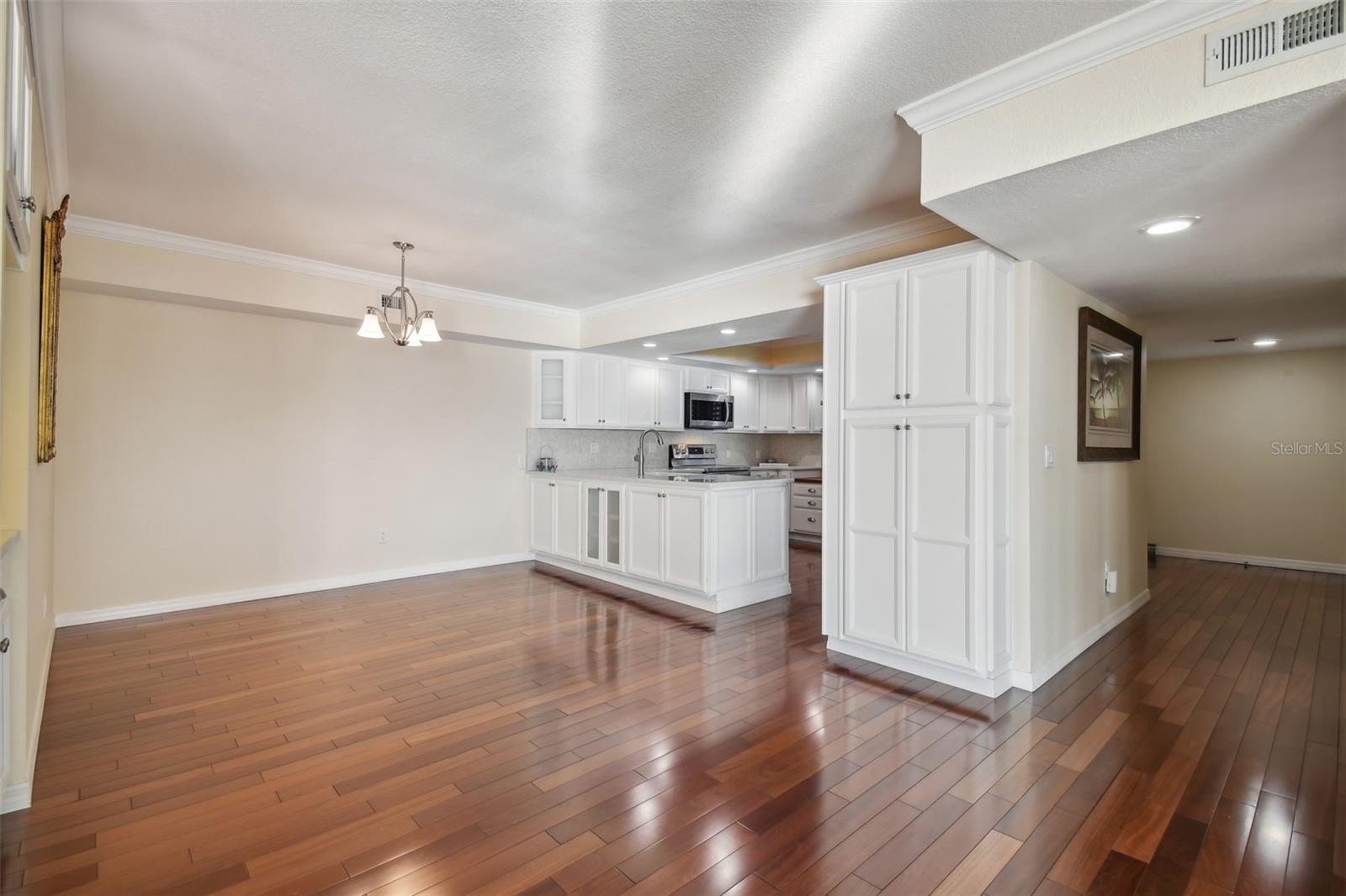 8211 BRENT STREET Unit: 811