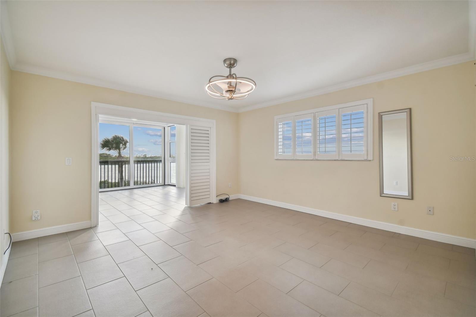 8211 BRENT STREET Unit: 811