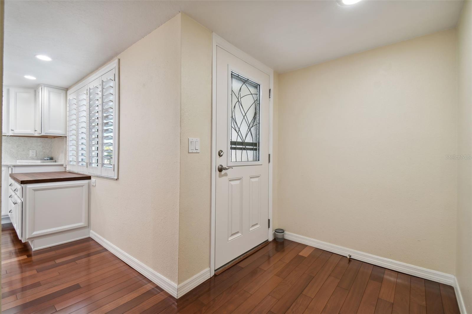 8211 BRENT STREET Unit: 811