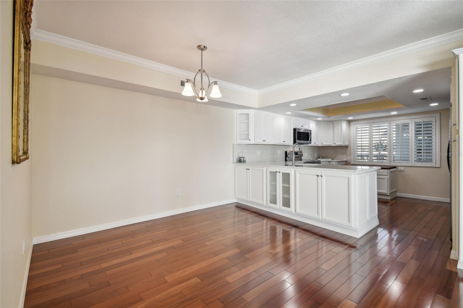 8211 BRENT STREET Unit: 811