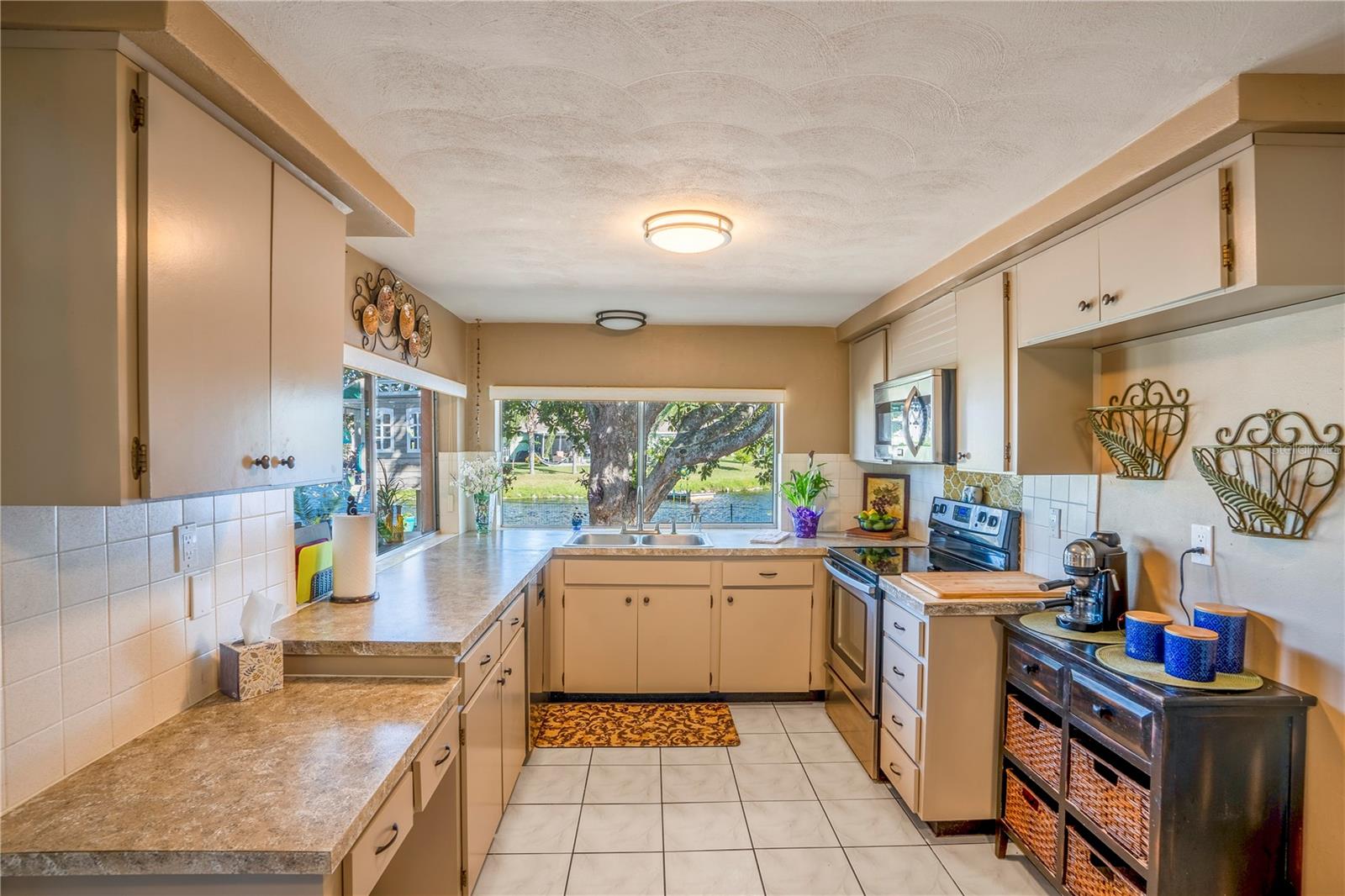 3517 MARGATE DRIVE