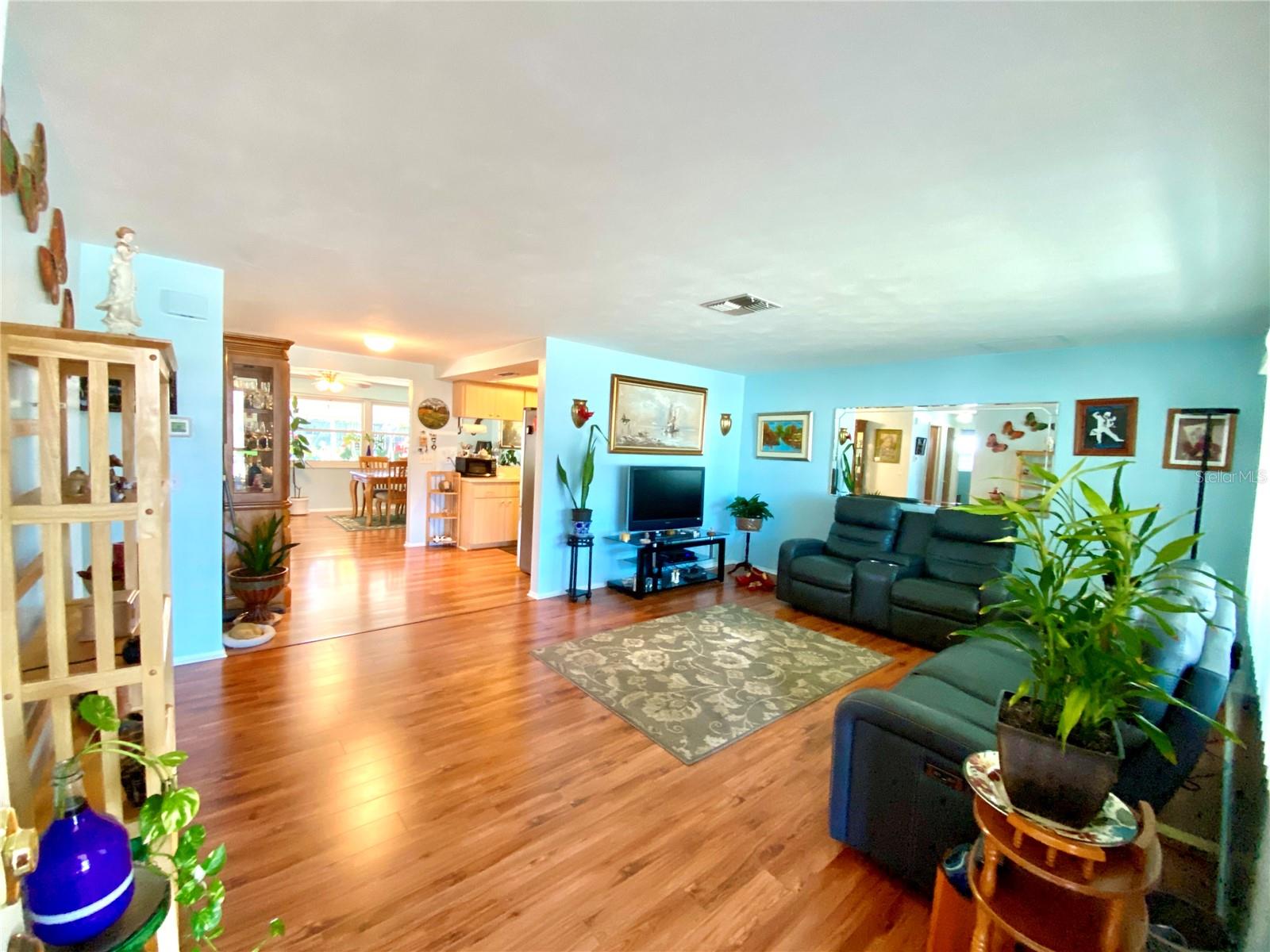 3434 PALOMA DR