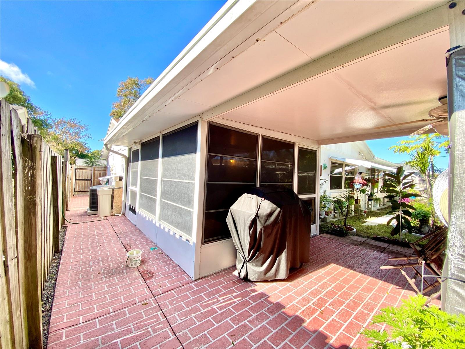 3434 PALOMA DR