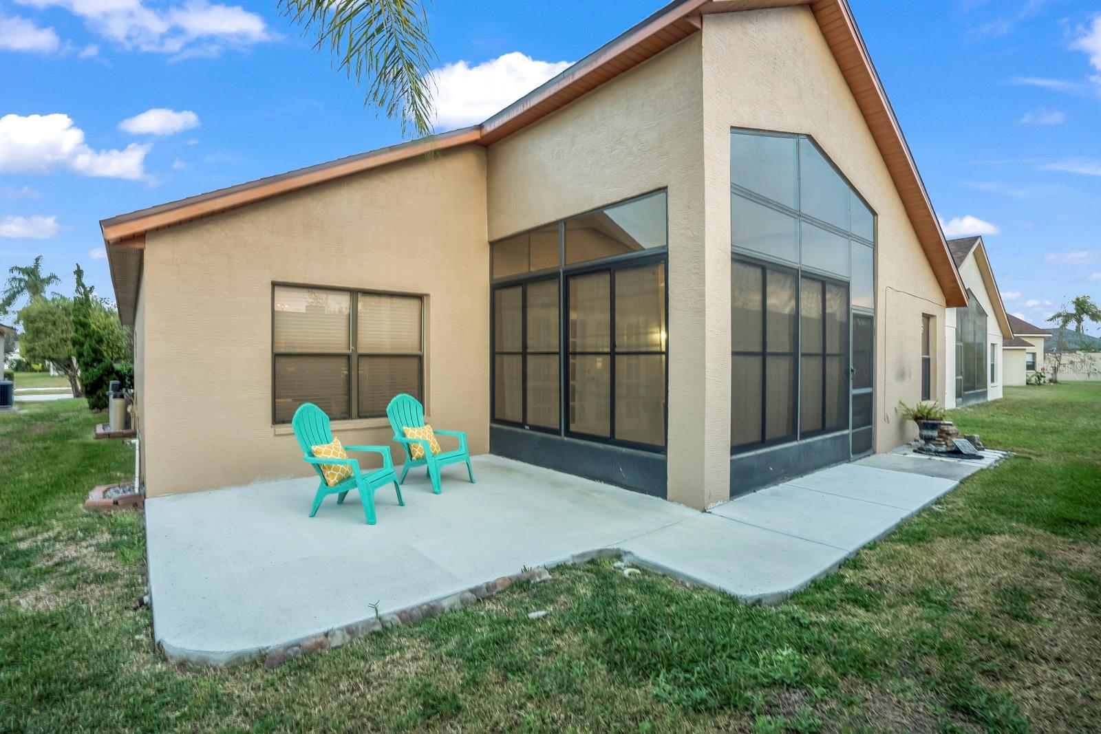 13715 LEROUX DR