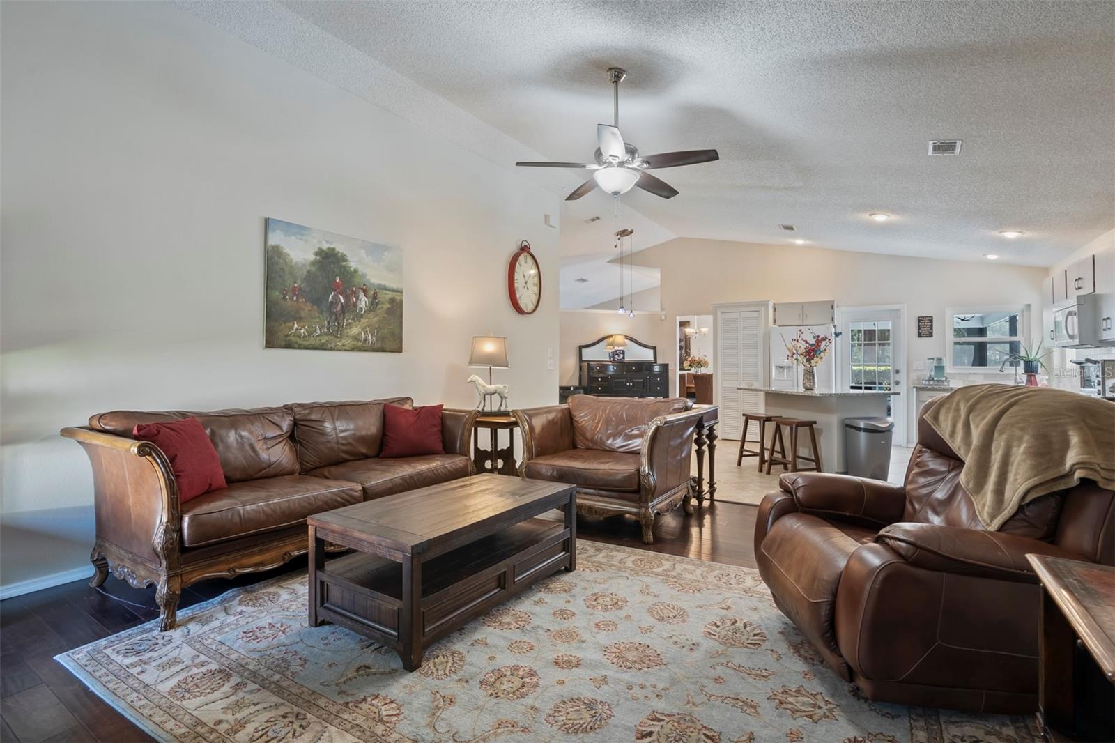 3232 OAKWOOD PL