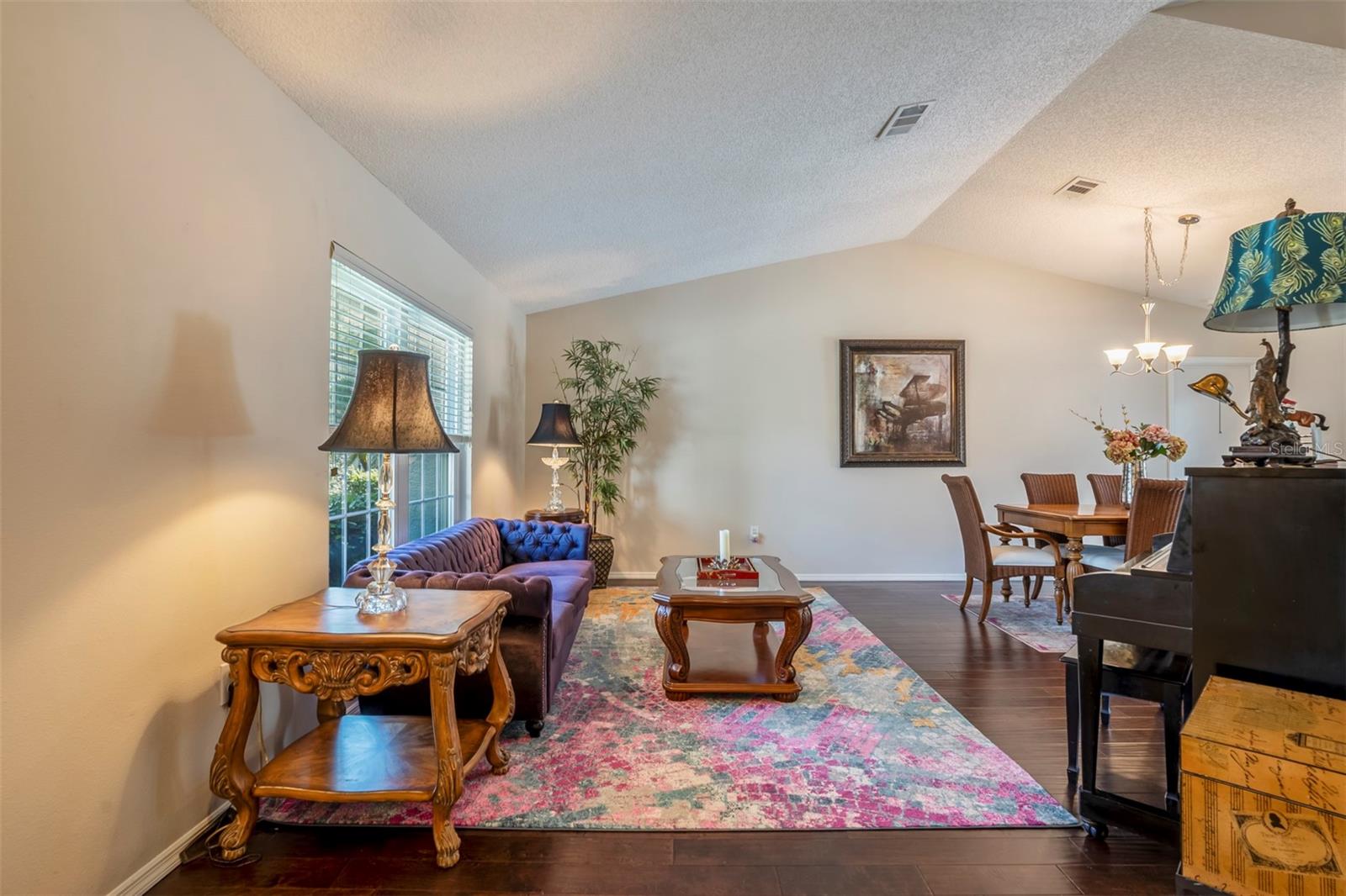 3232 OAKWOOD PL