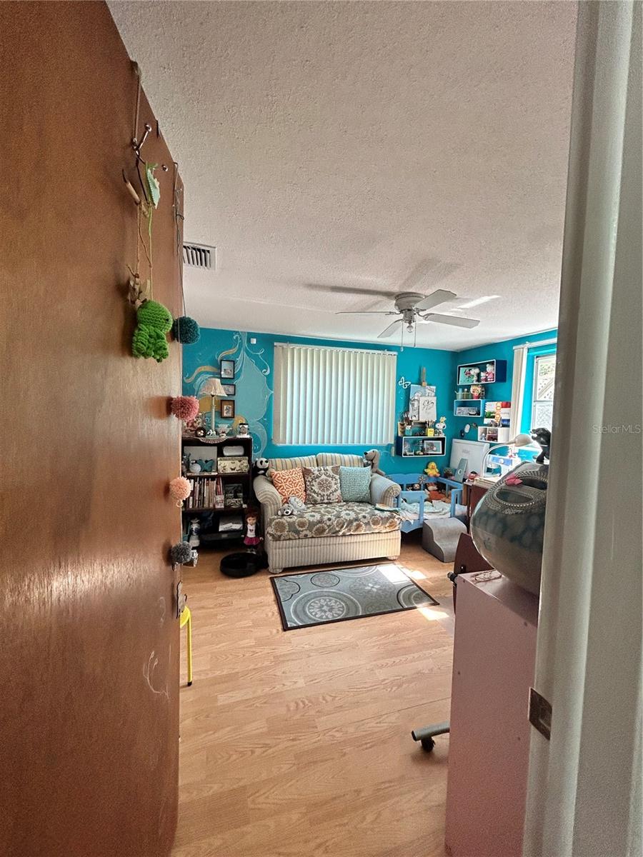 2529 FLINTWOOD DR