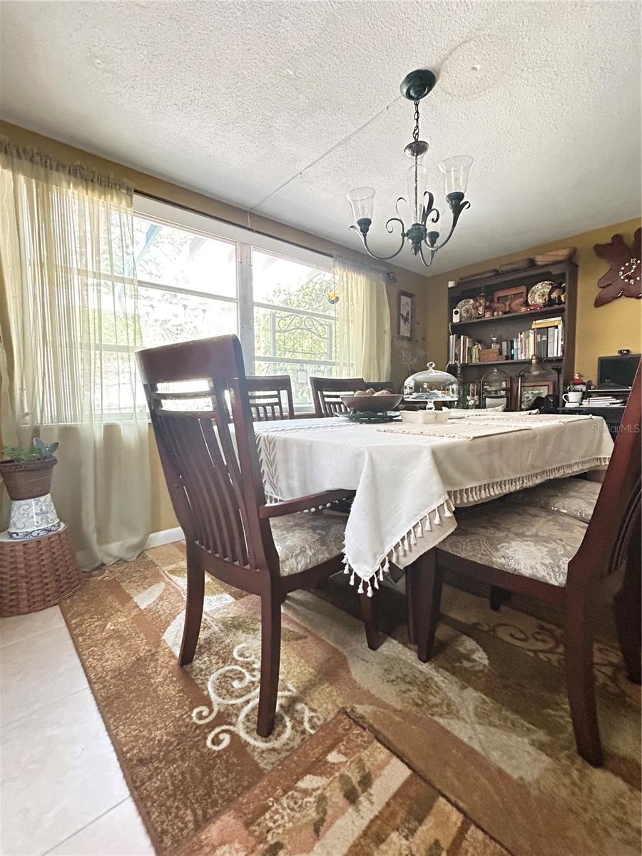 2529 FLINTWOOD DR