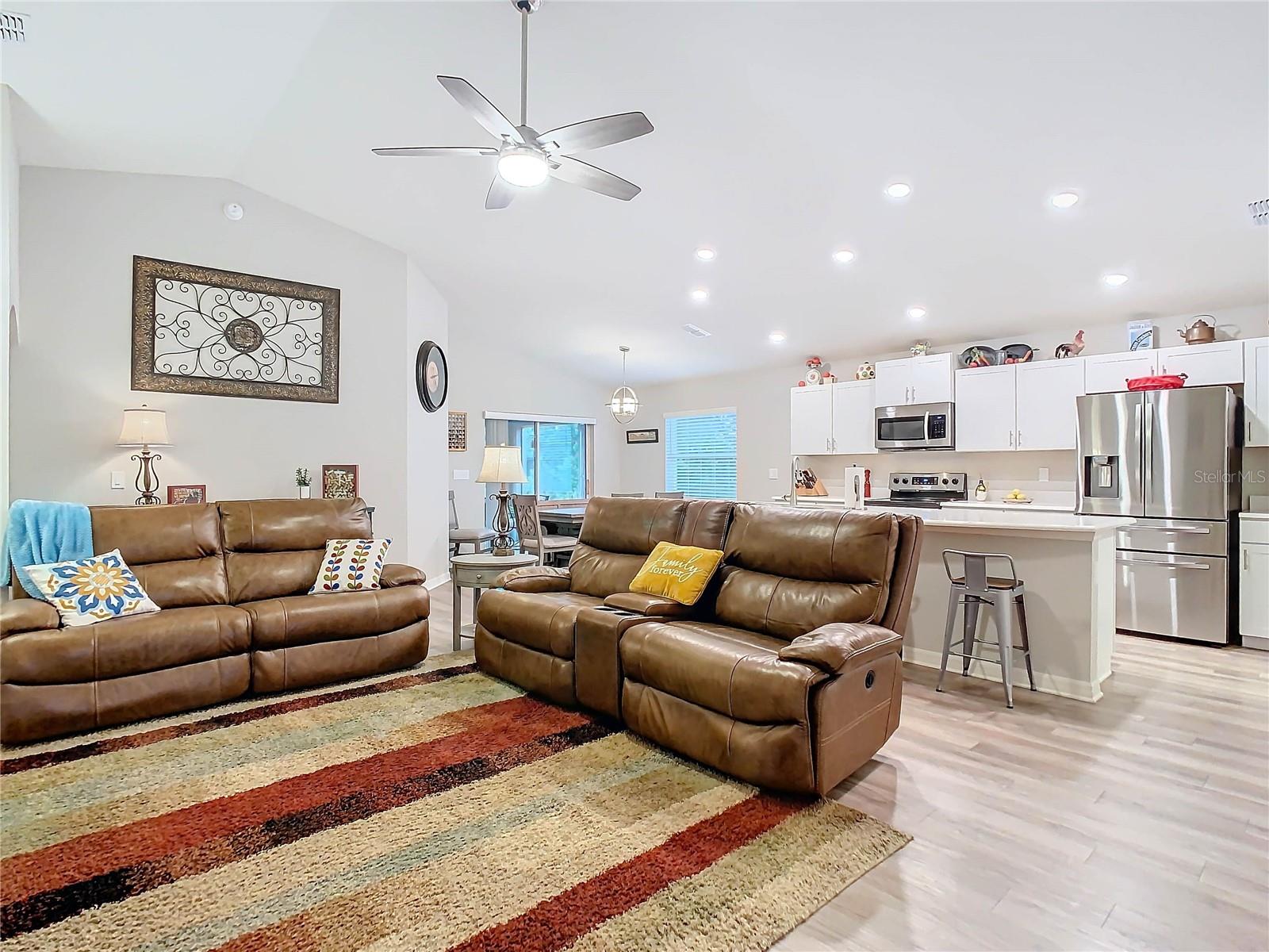 7113 ABBYWOOD LN