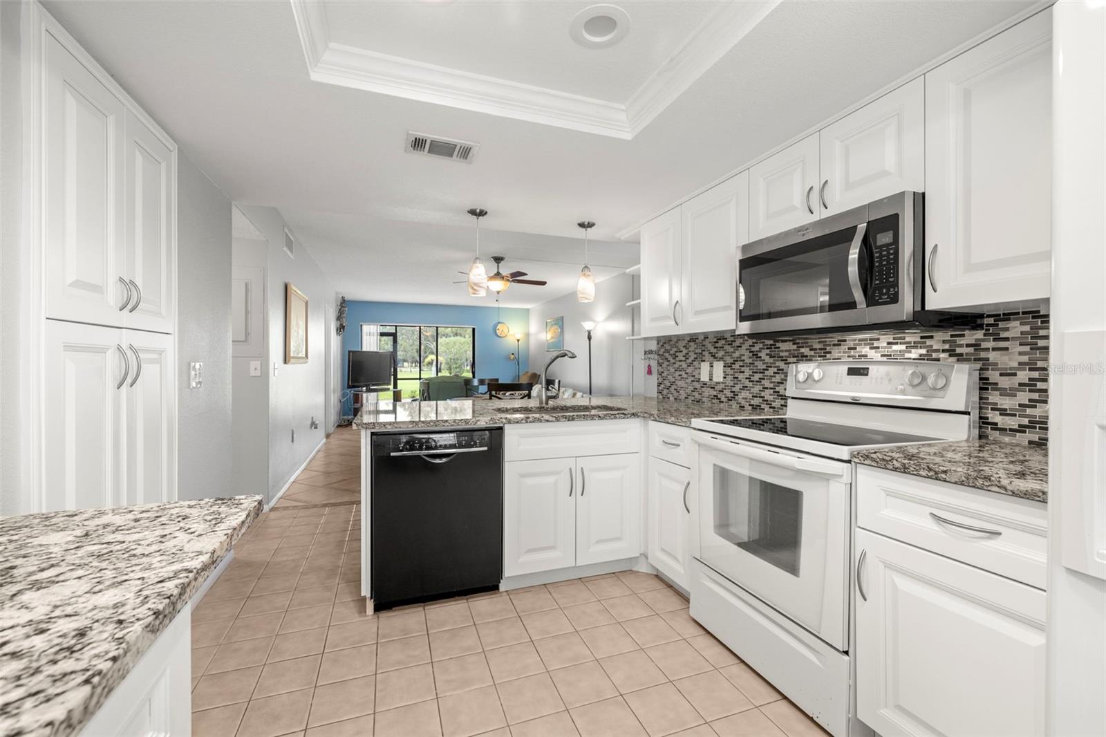 103 W CYPRESS CT #75