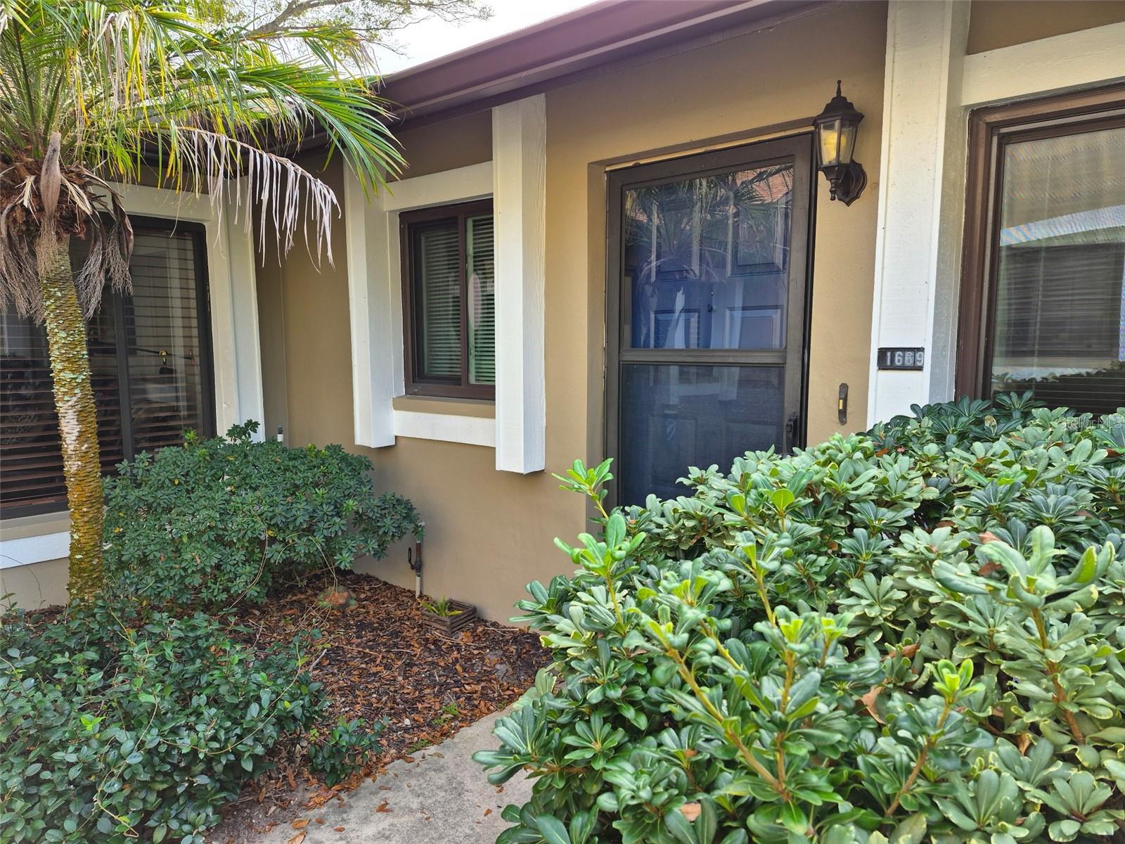1669 FRY CT