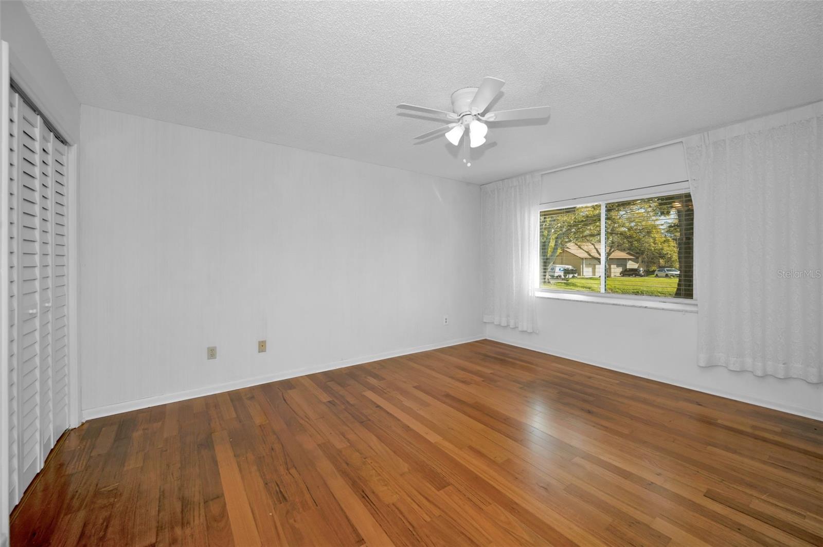 1669 FRY CT