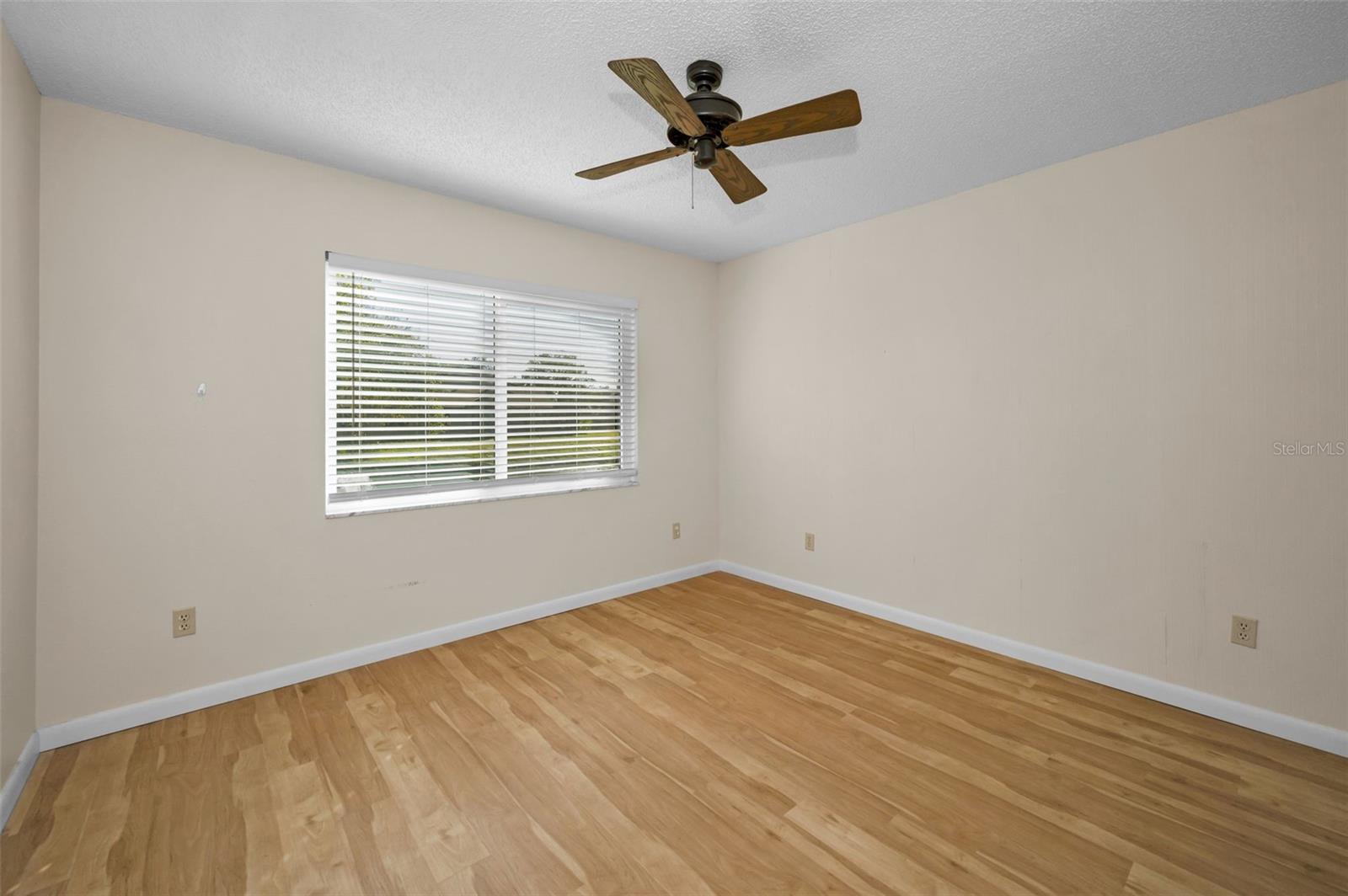 1669 FRY CT
