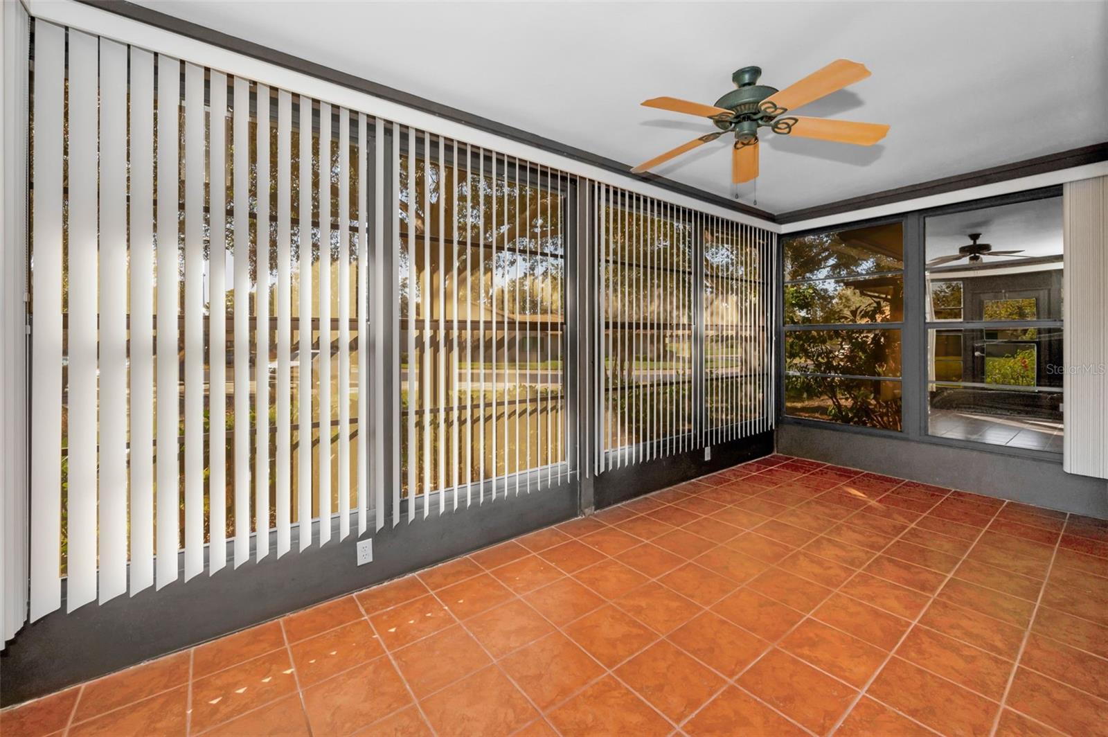 1669 FRY CT