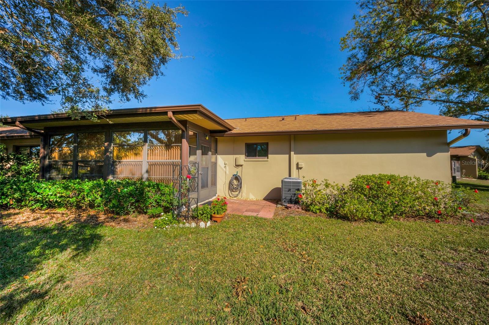 1669 FRY CT