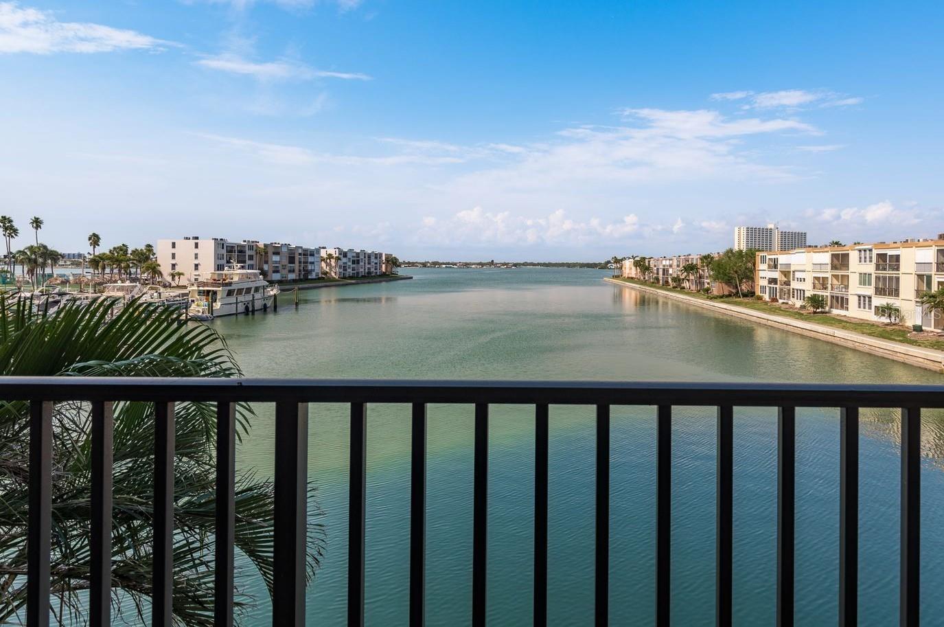 7300 SUN ISLAND DR S #202