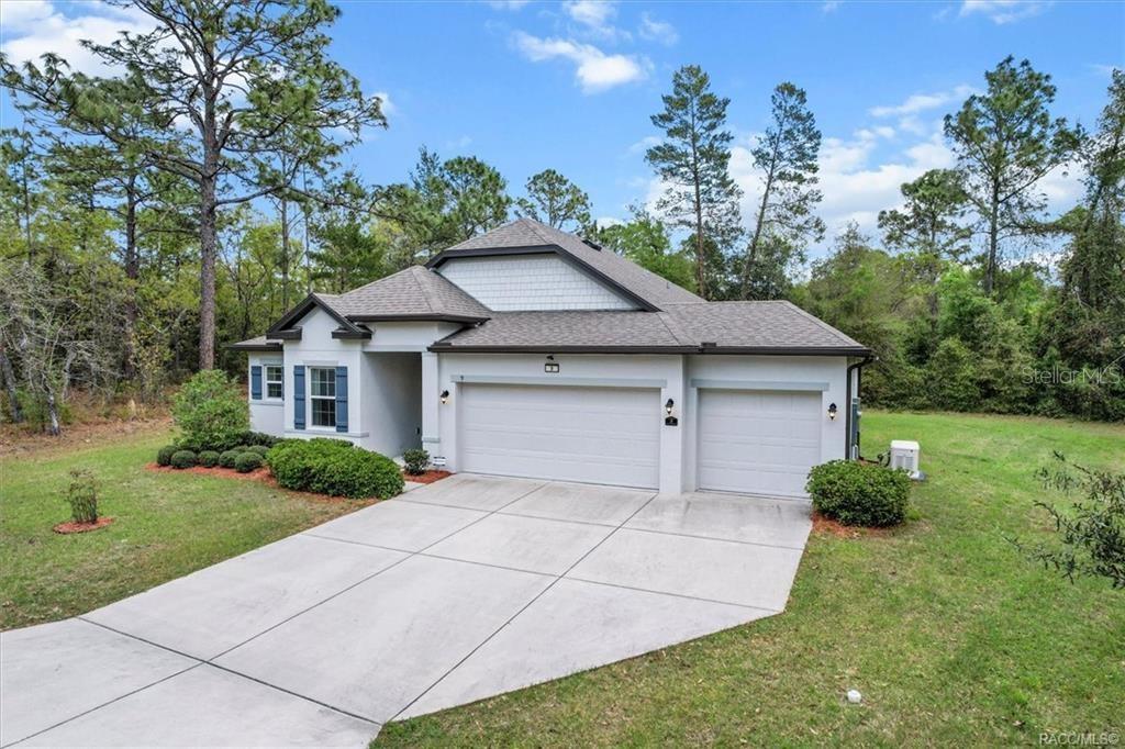 9 HAZELWOOD CT N